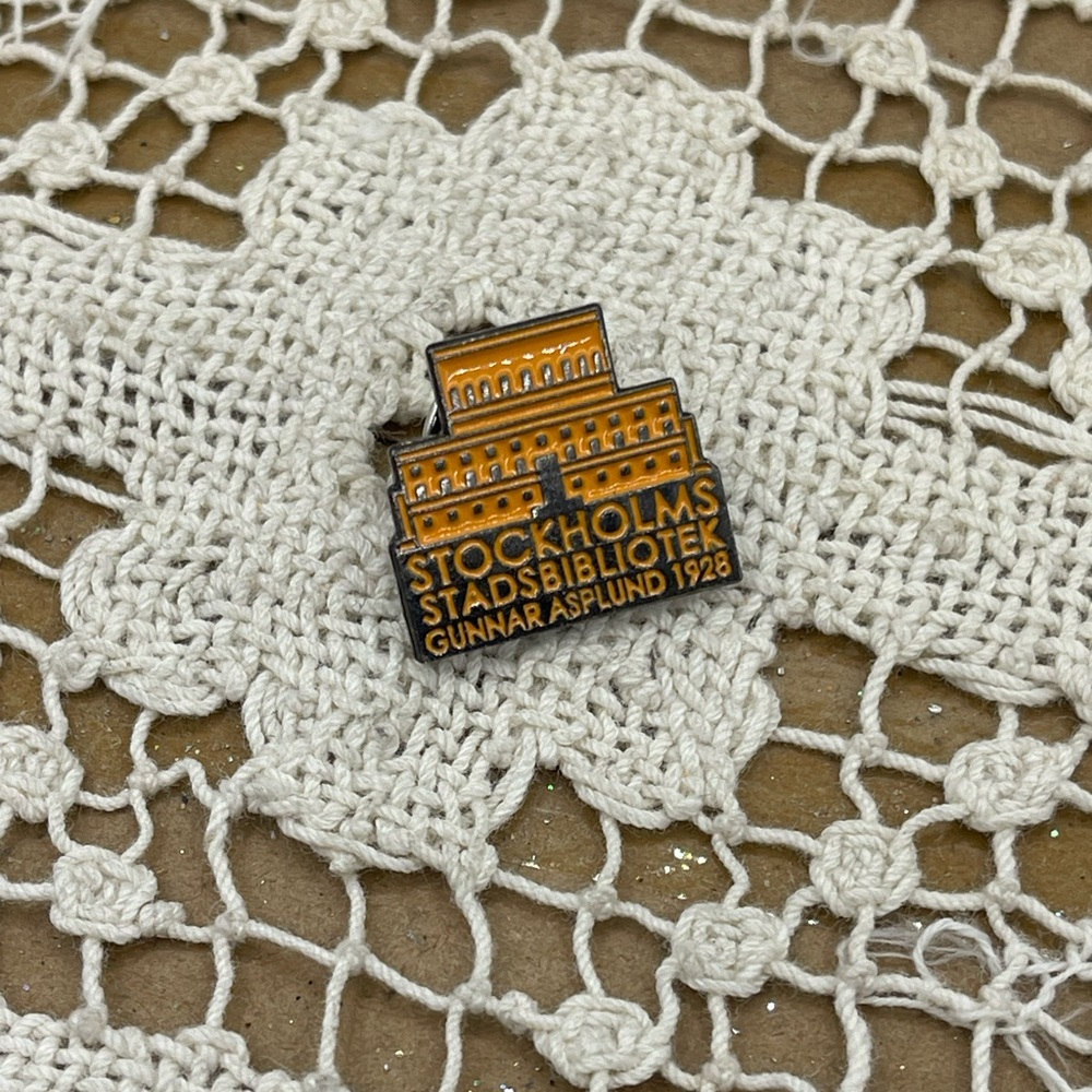 Stockholms Stadsbibliotek‎ Enamel Pin